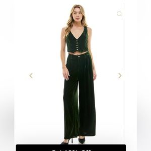 Green velvet vest and pants set great for holiday